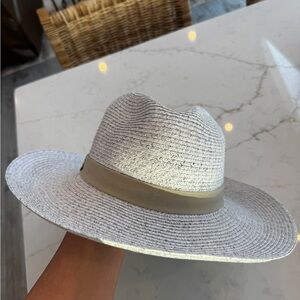 Nordstrom Woven Straw Fedora Hat – Light Gray / One Size